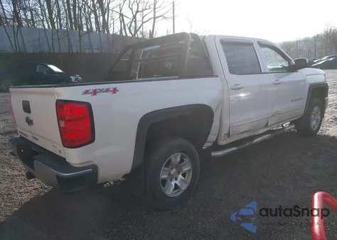 2015 Chevrolet Silverado 1500 1Lt z USA, uszkodzony, nr VIN 3GCUKREC0FG512199